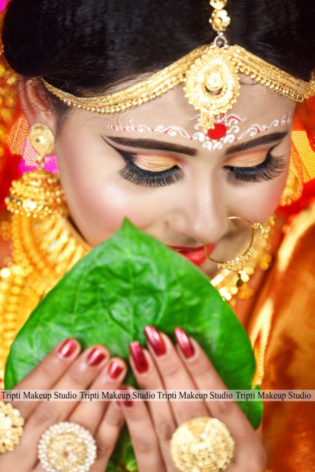 Make up Artist tripti