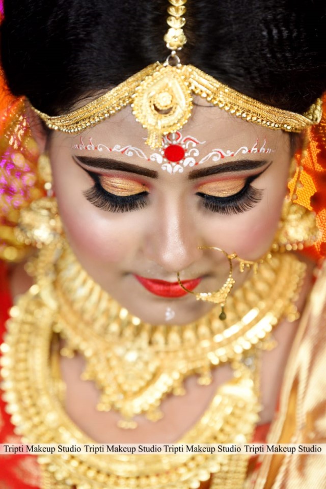 Make up Artist tripti