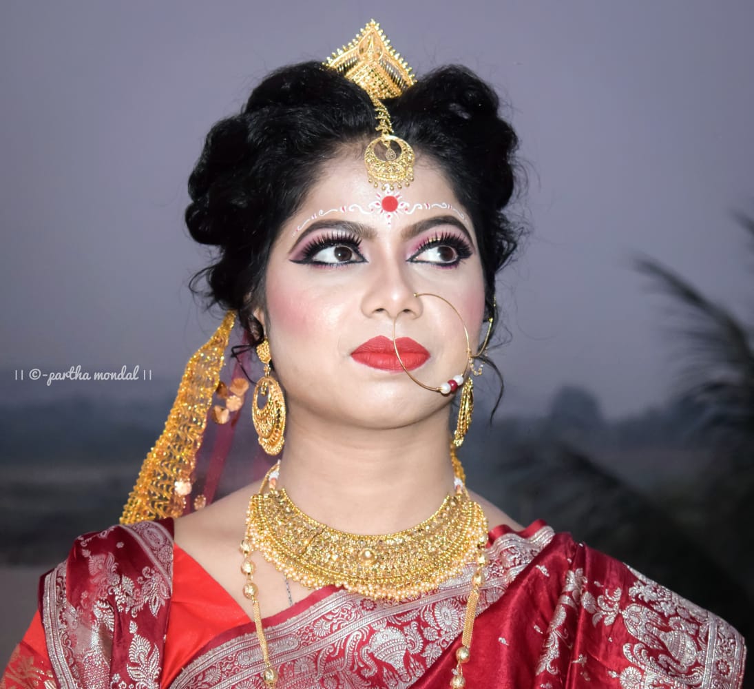 Make up Artist tripti